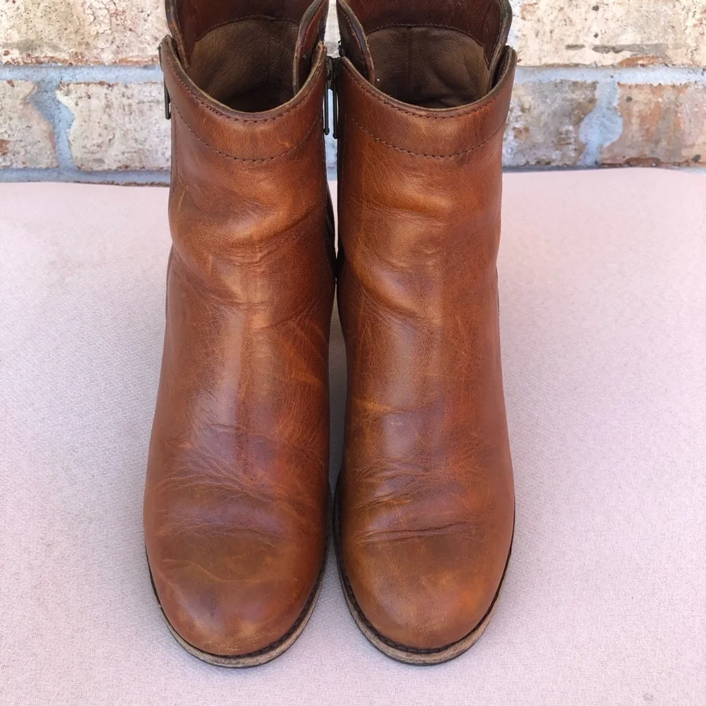 FRYE Addie Leather Versatile Dual-zip Ankle‎ Boots In Cognac 6 1/2
